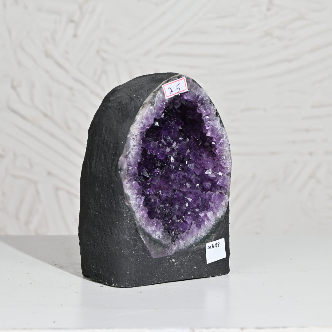 Natural Amethyst Geode 2.5kg - Raw Crystal for Healing