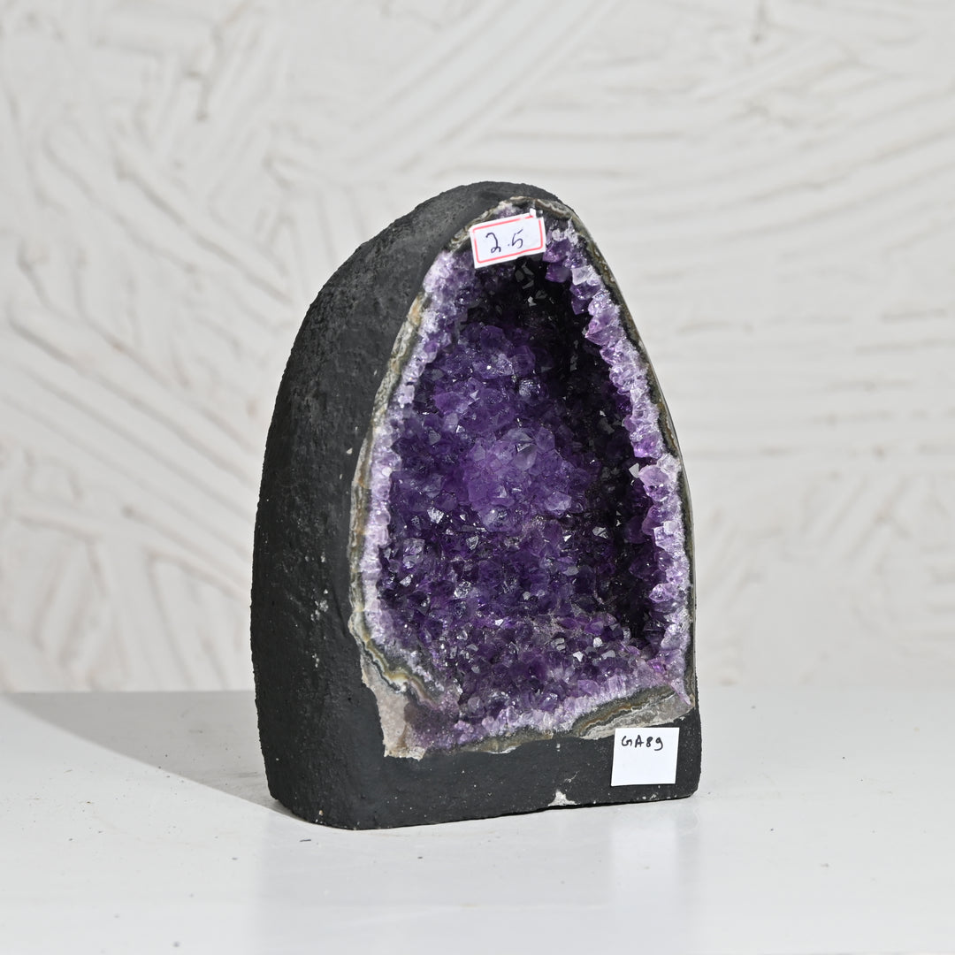 Natural Amethyst Geode 2.5kg - Raw Crystal for Healing