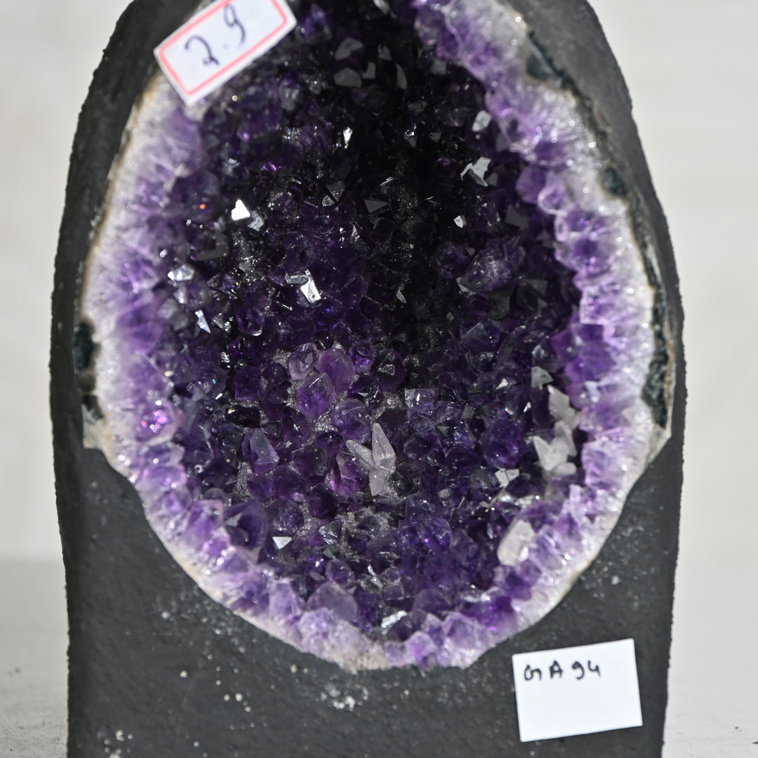 Natural Amethyst Geode 2.9kg - Raw Crystal for Healing