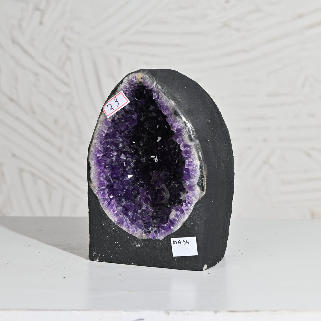 Natural Amethyst Geode 2.9kg - Raw Crystal for Healing