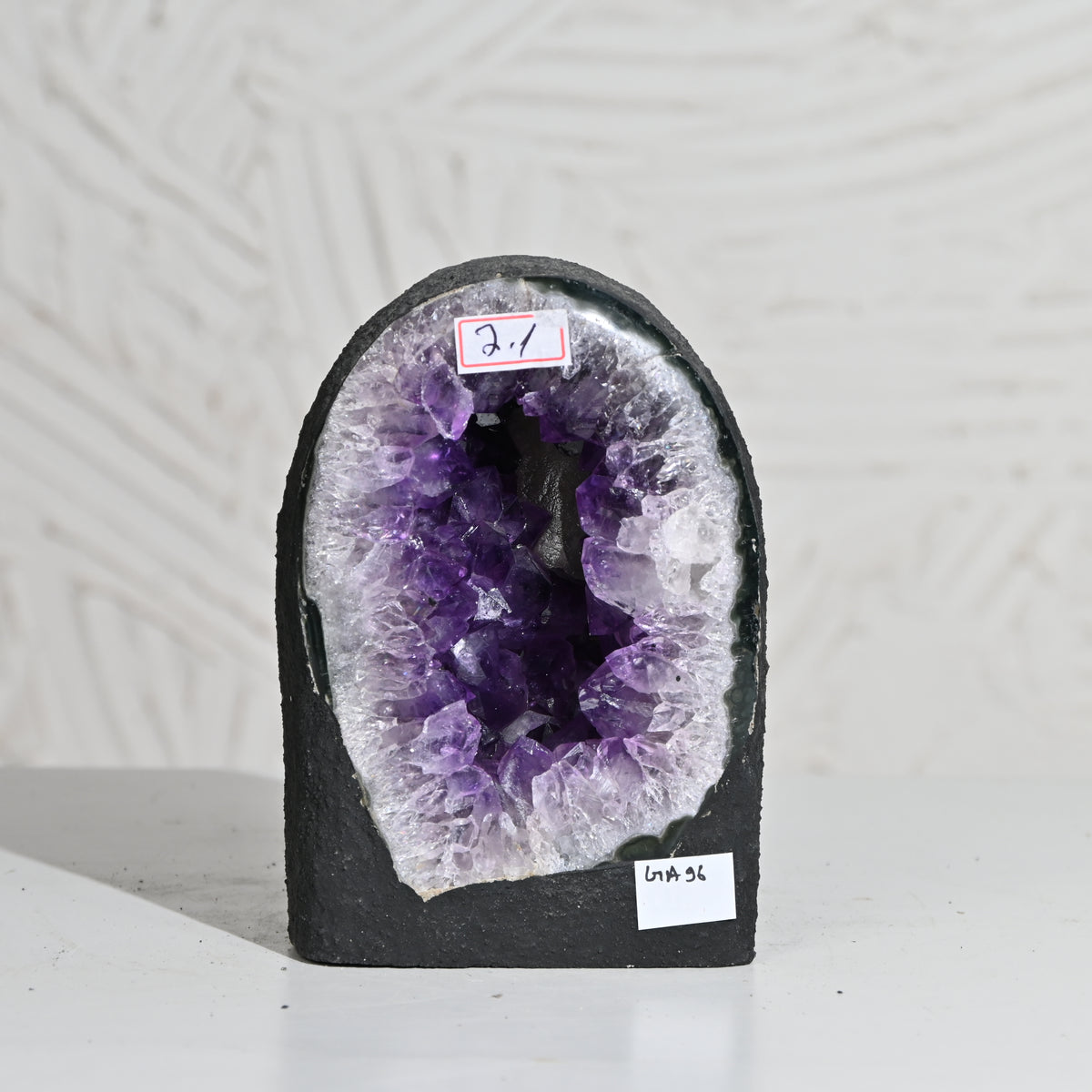 Amethyst Geode – Vibrating Crystals, Jaipur