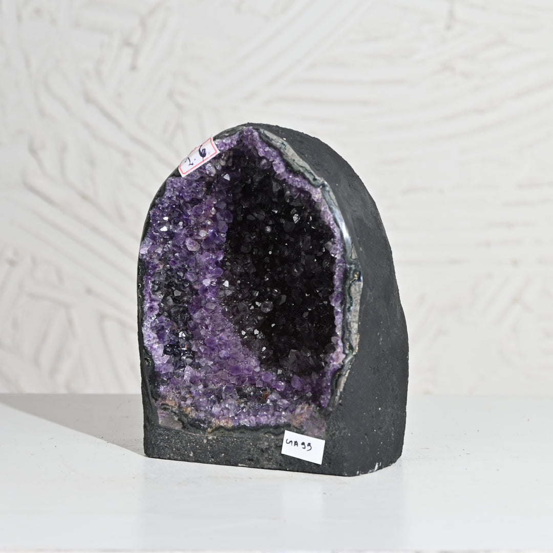 Natural Amethyst Geode 2.6kg - Raw Crystal for Healing