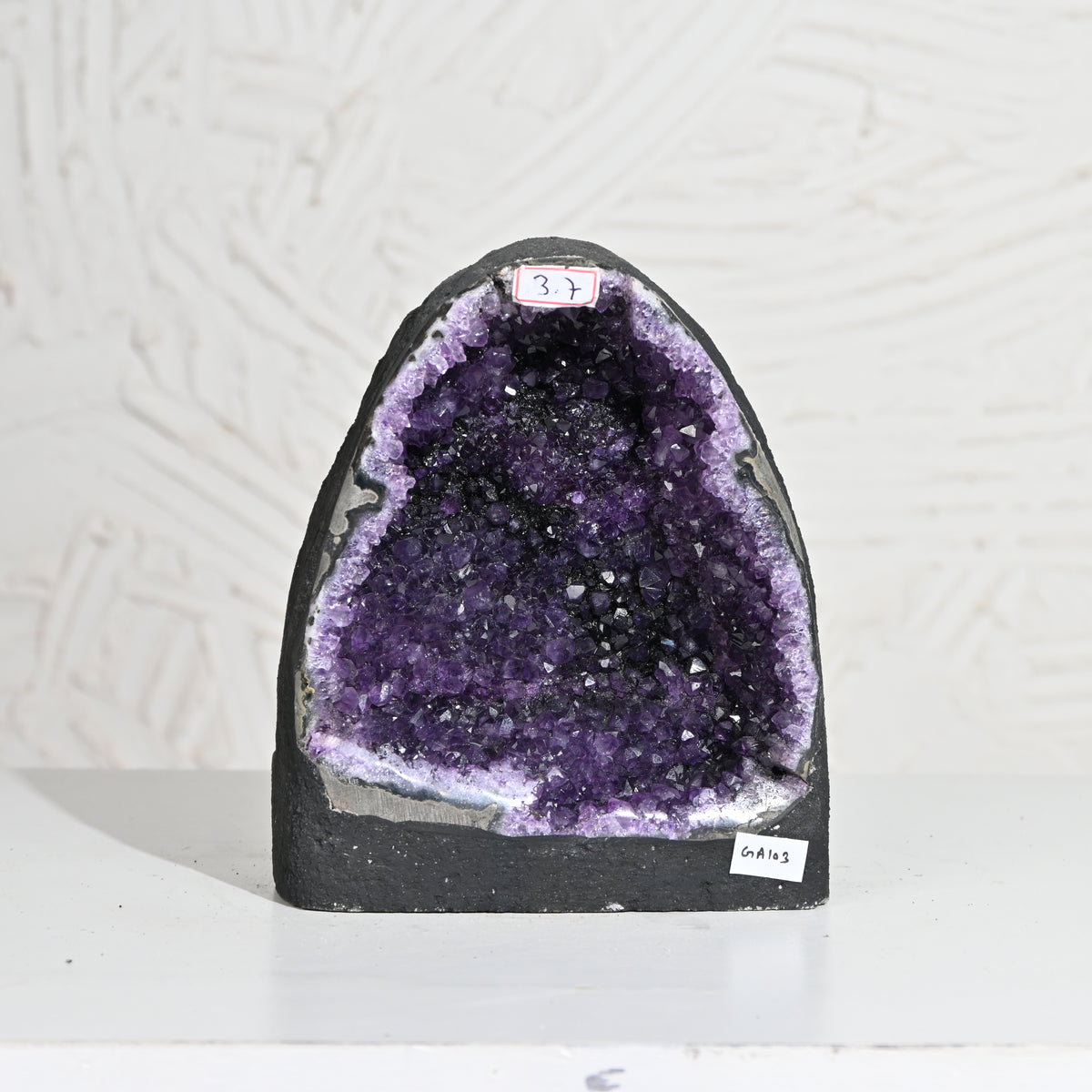 Amethyst Geode – Vibrating Crystals, Jaipur