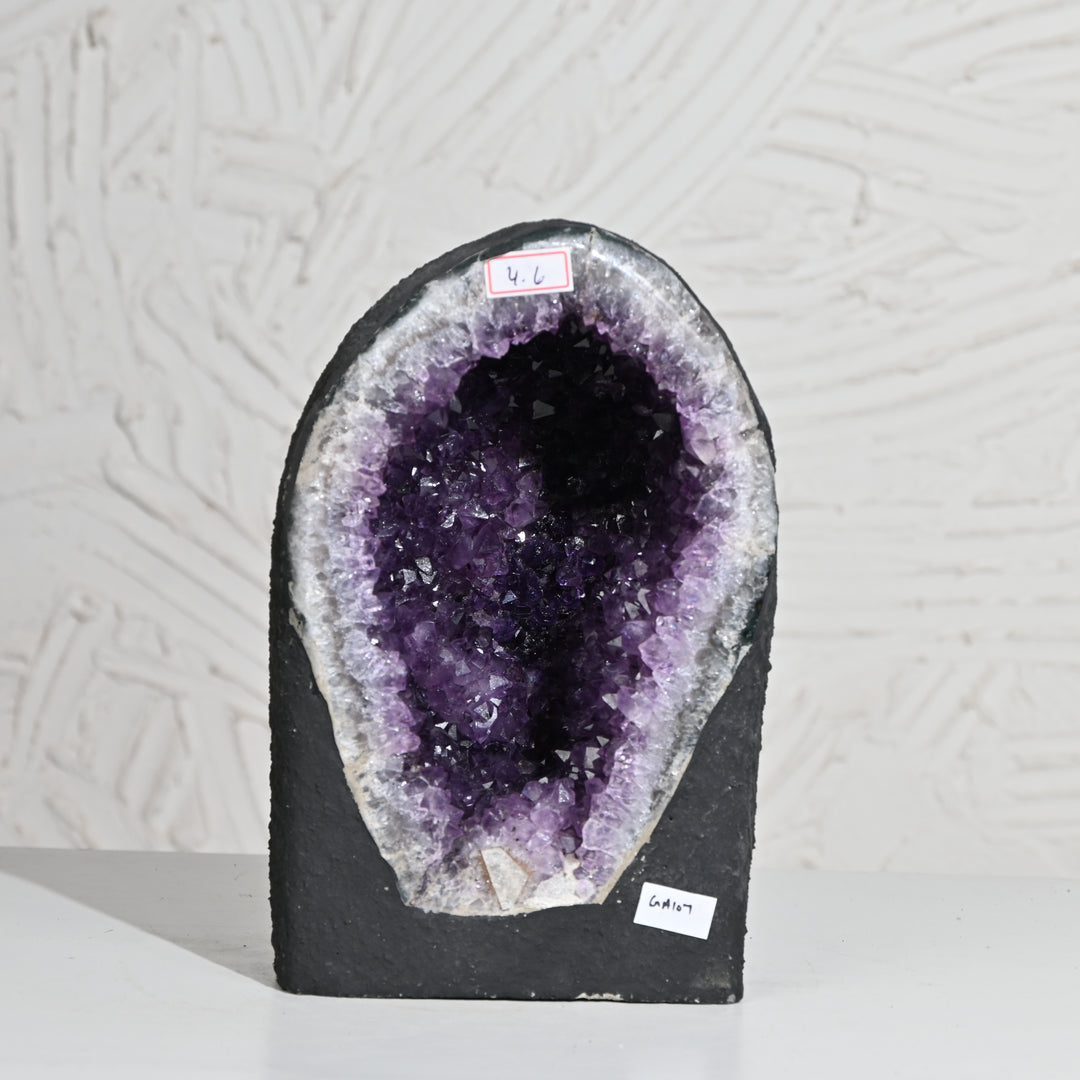 Natural Amethyst Geode 4.6kg - Raw Crystal for Healing