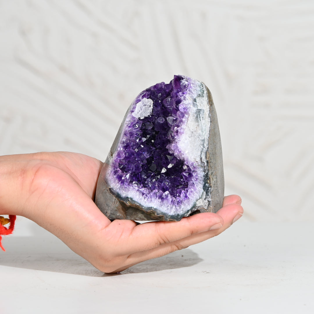 Natural Amethyst Geode 648g - Raw Crystal for Healing