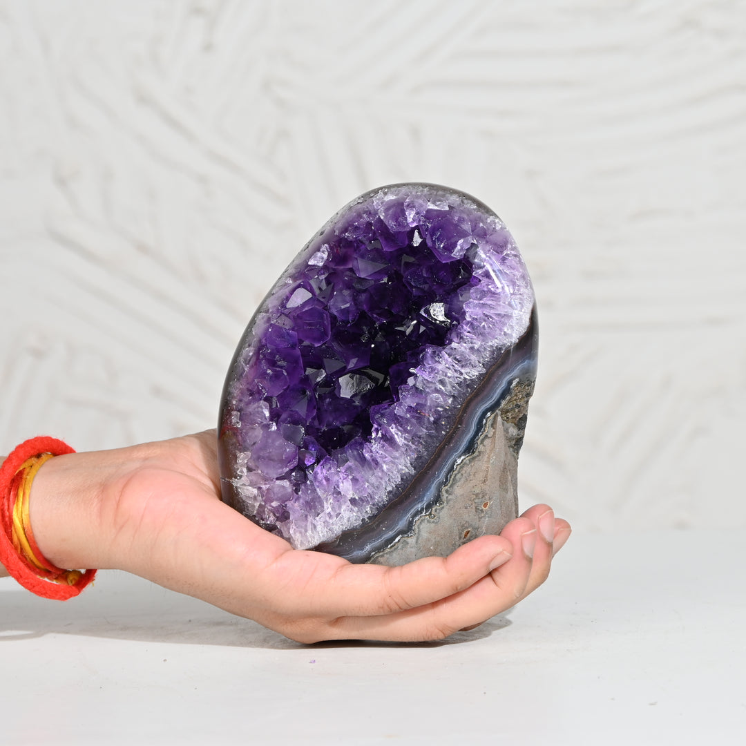 Natural Amethyst Geode 1015g - Raw Crystal for Healing