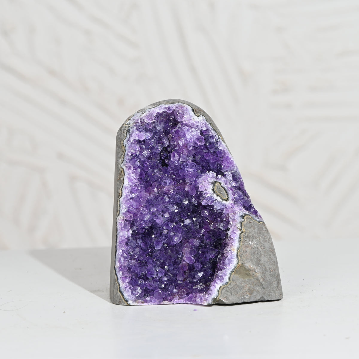 Amethyst Geode – Vibrating Crystals, Jaipur