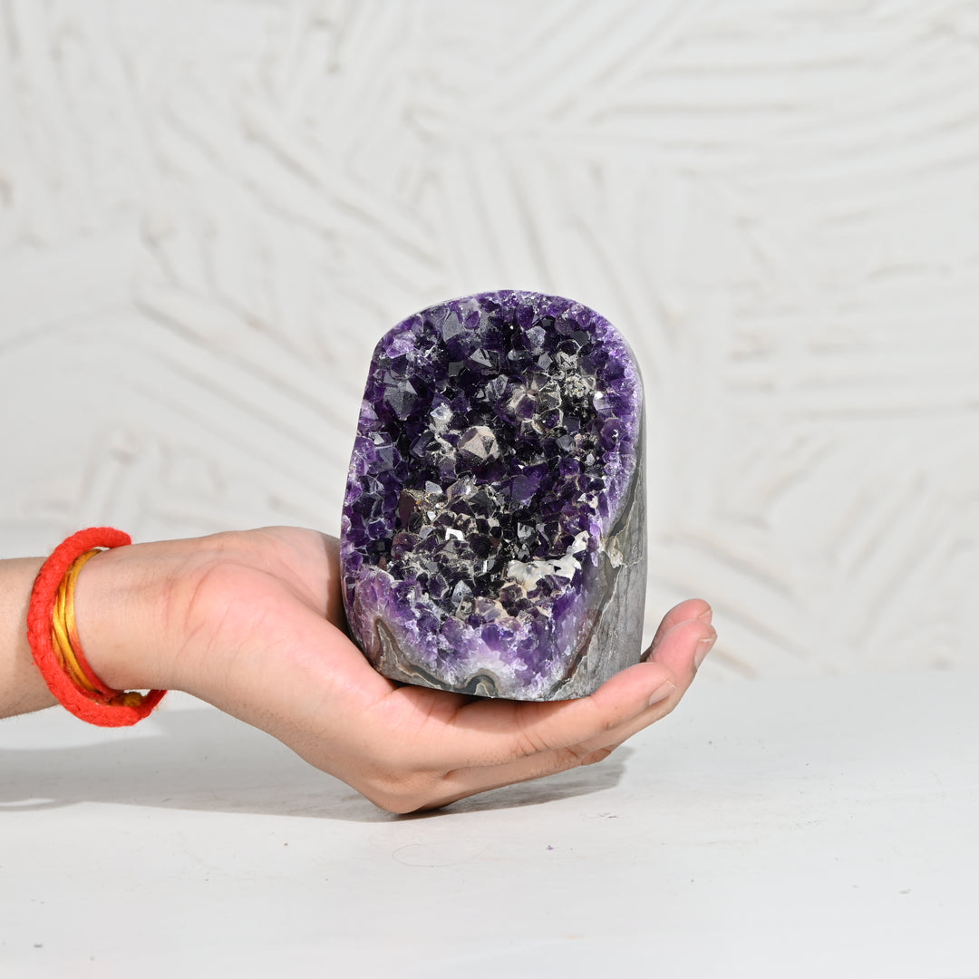 Natural Amethyst Geode 870g - Raw Crystal for Healing