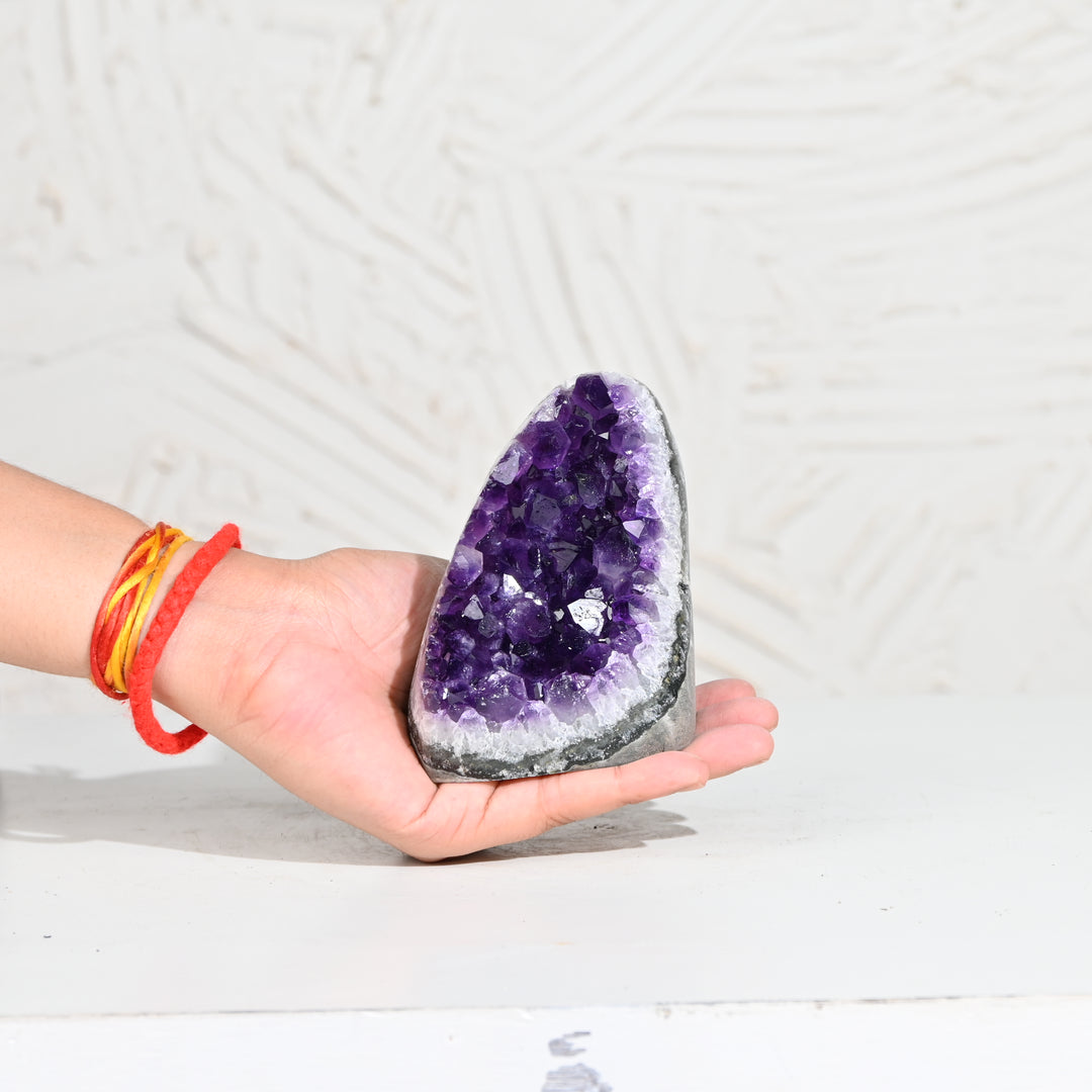 Natural Amethyst Geode 676g - Raw Crystal for Healing