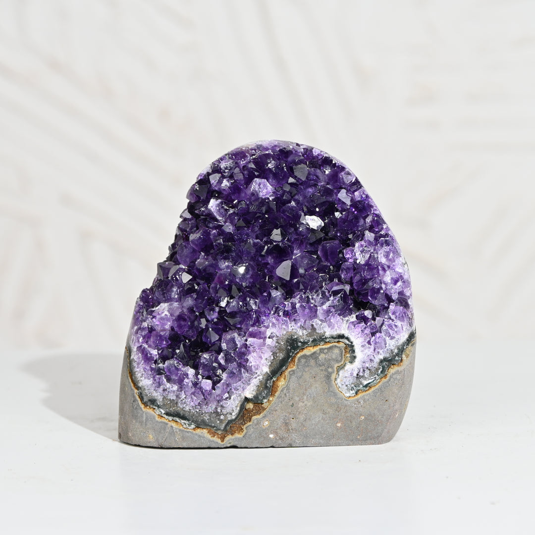 Natural Amethyst Geode 1094g - Raw Crystal for Healing