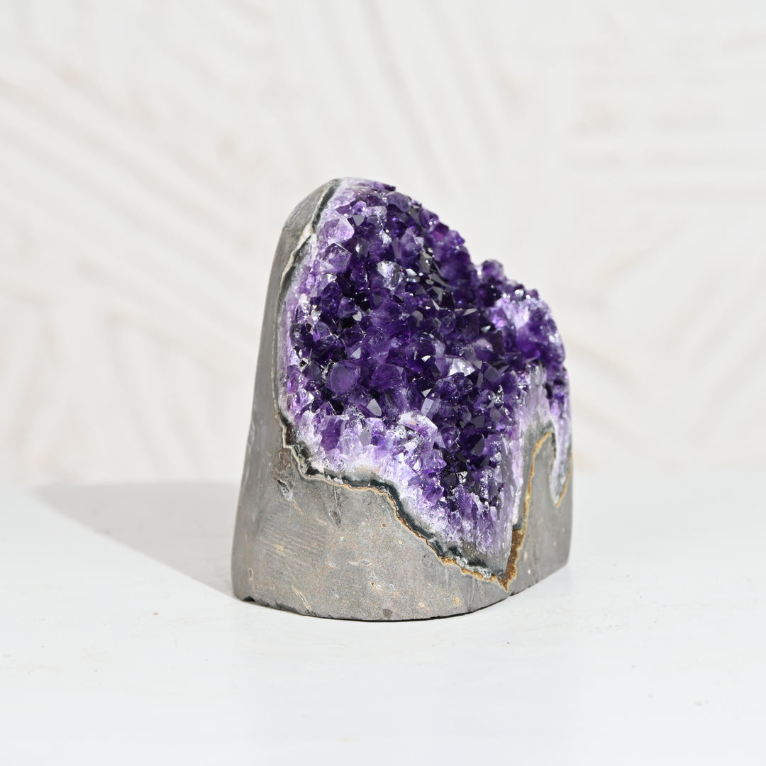 Natural Amethyst Geode 1094g - Raw Crystal for Healing