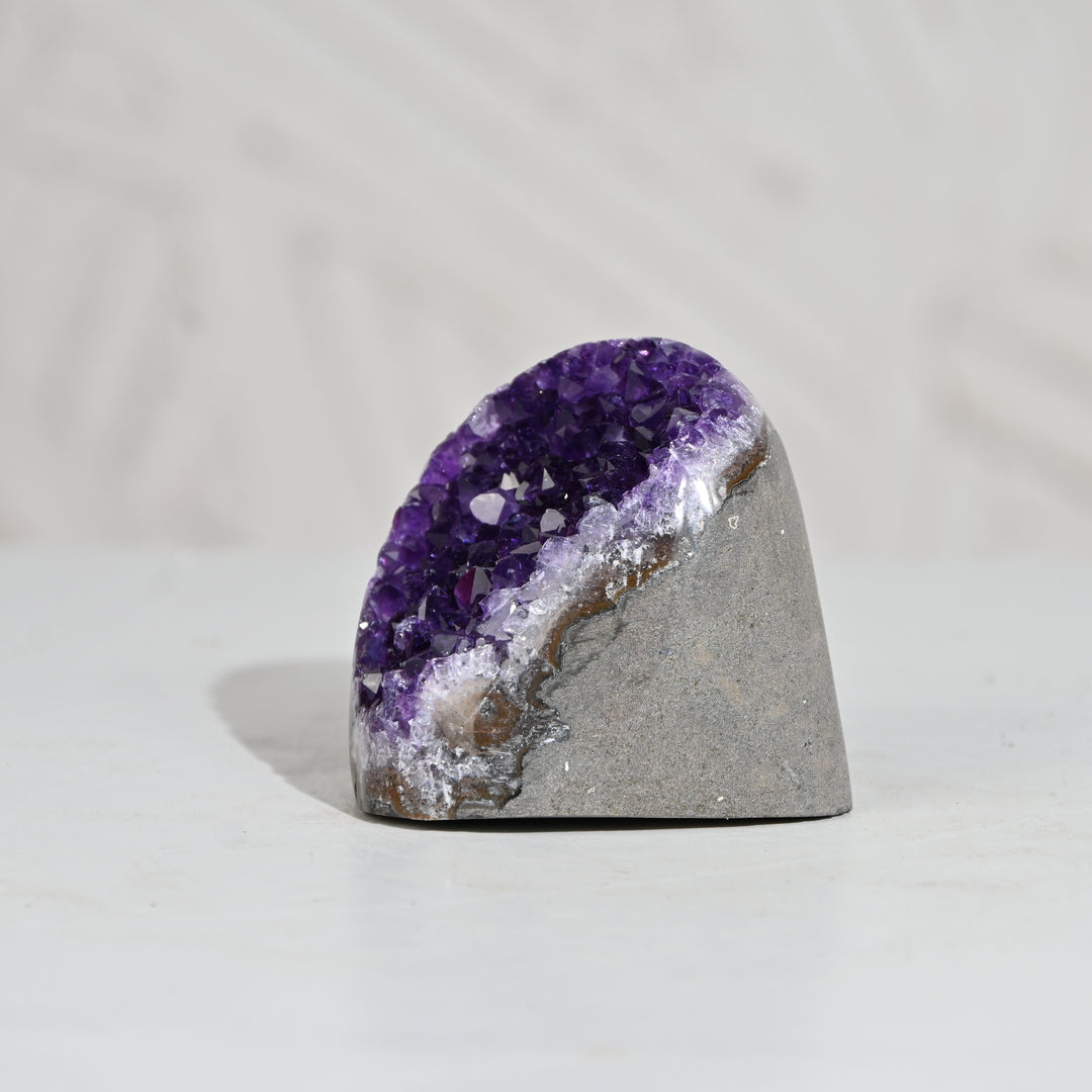 Natural Amethyst Geode 290g - Raw Crystal for Healing