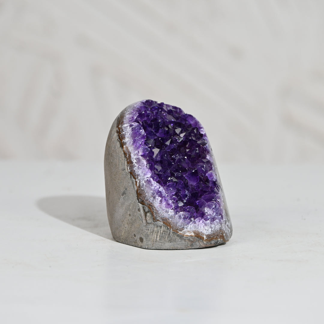 Natural Amethyst Geode 290g - Raw Crystal for Healing