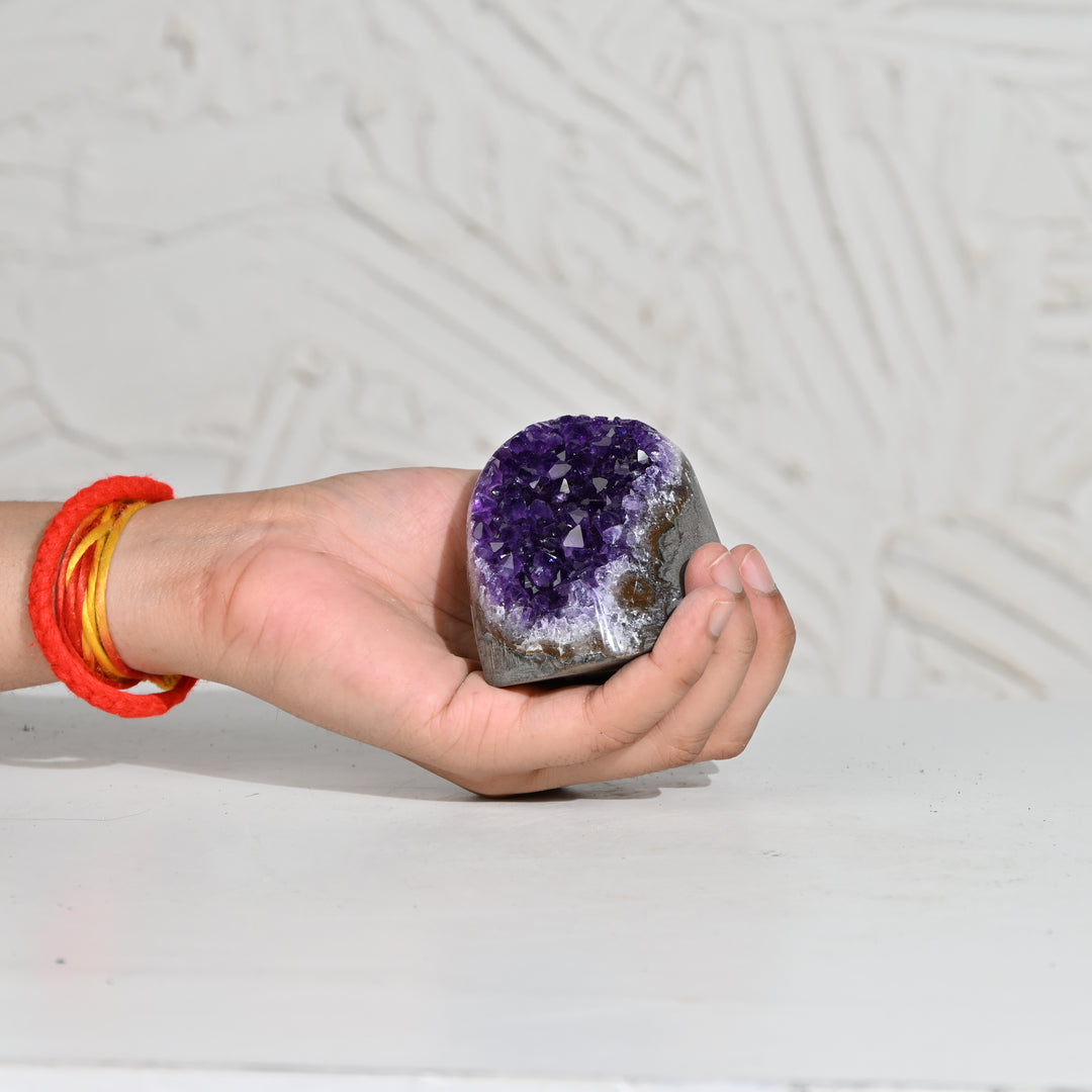 Natural Amethyst Geode 290g - Raw Crystal for Healing