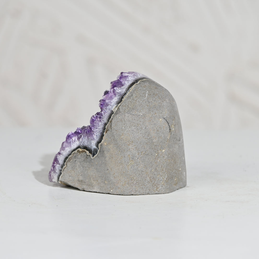 Natural Amethyst Geode 392g - Raw Crystal for Healing