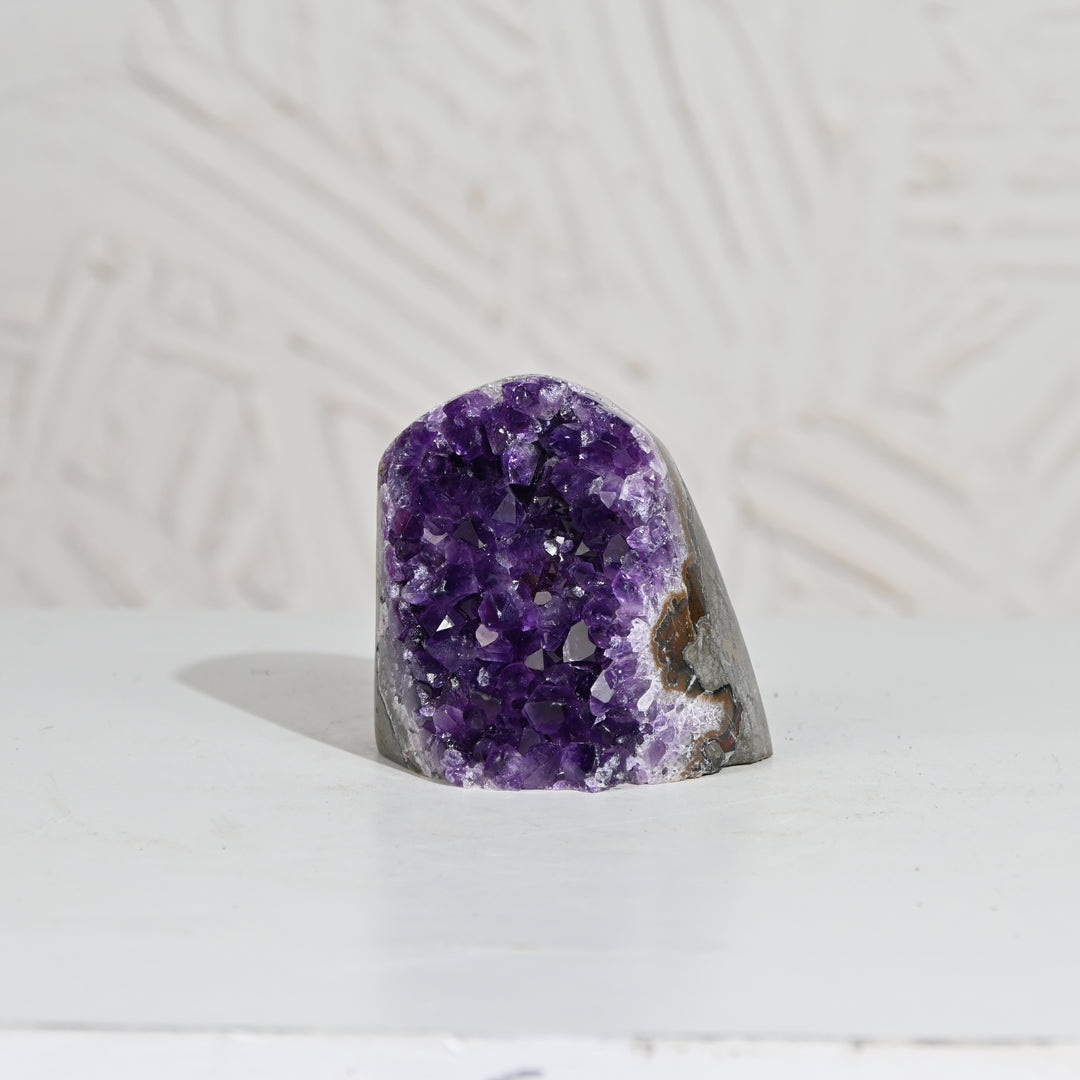 Natural Amethyst Geode 609g - Raw Crystal for Healing