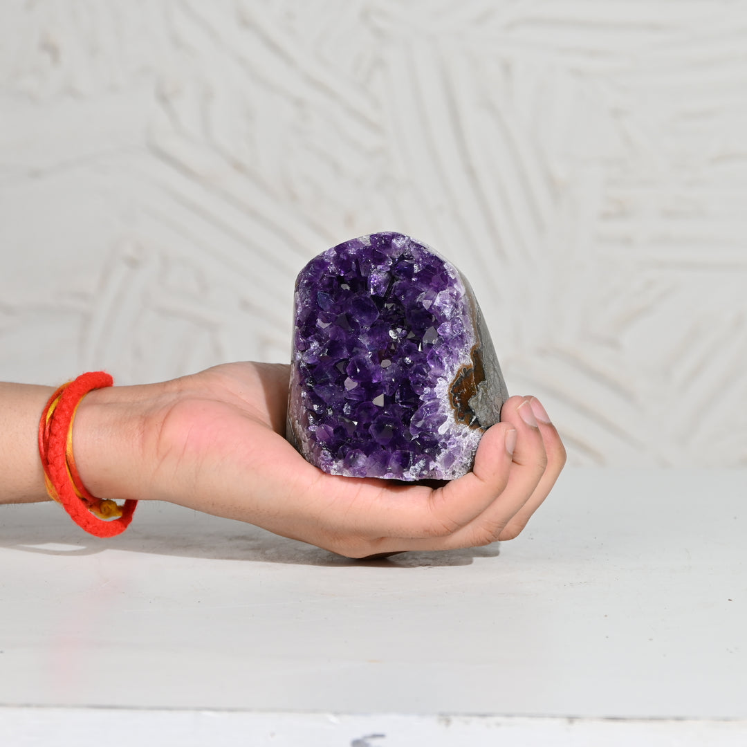 Natural Amethyst Geode 609g - Raw Crystal for Healing