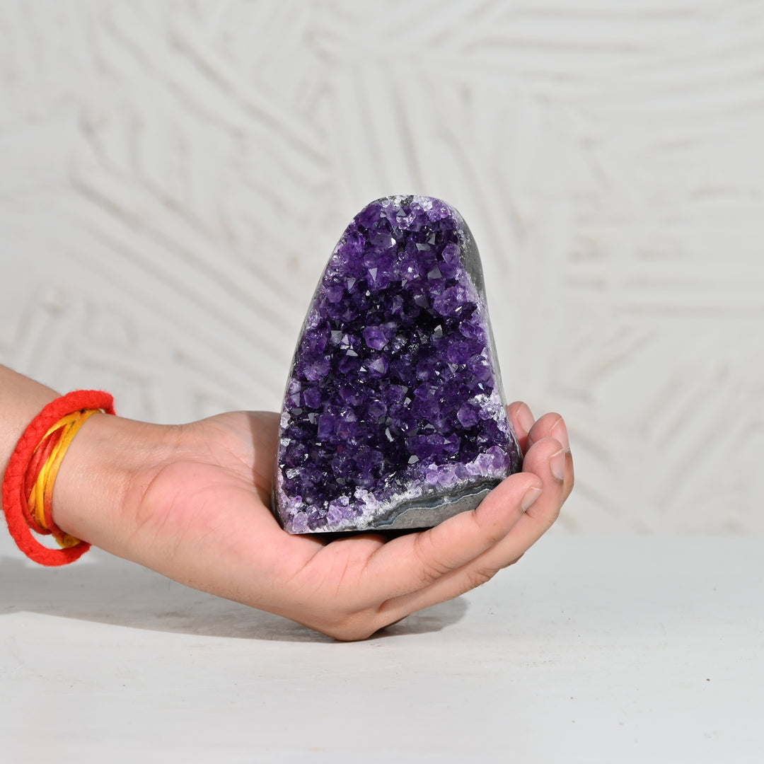 Natural Amethyst Geode 598g - Raw Crystal for Healing