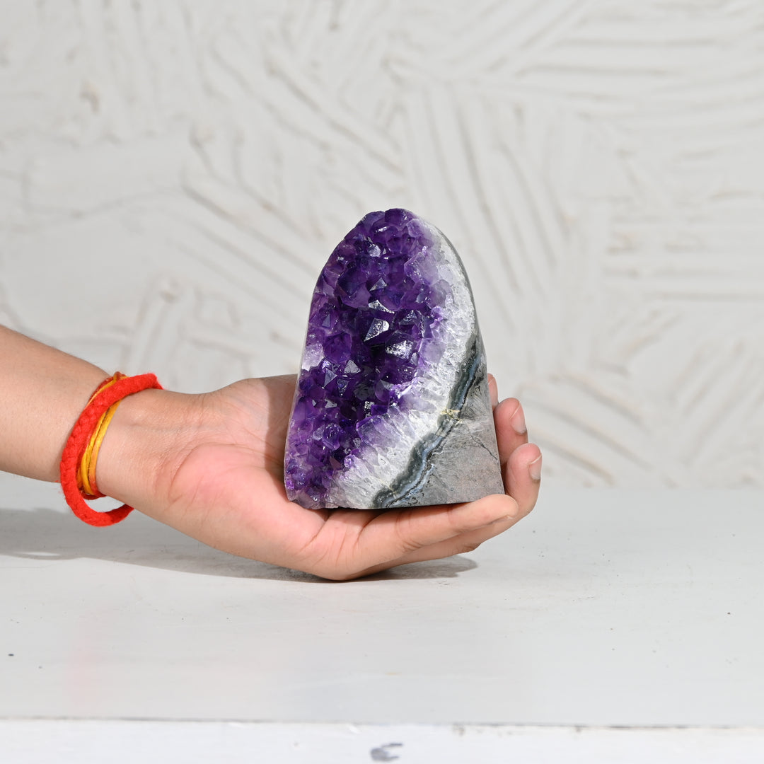 Natural Amethyst Geode 763g - Raw Crystal for Healing