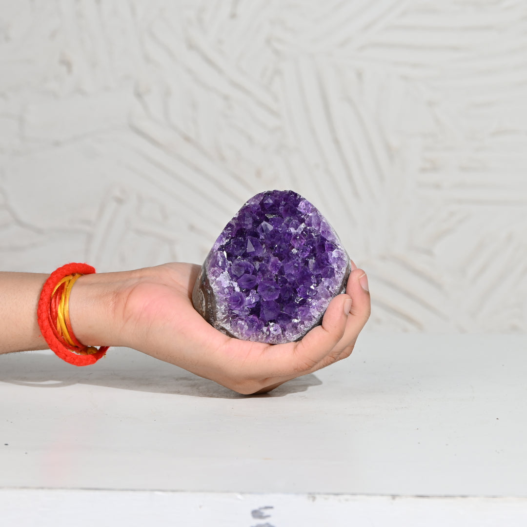 Natural Amethyst Geode 514g - Raw Crystal for Healing
