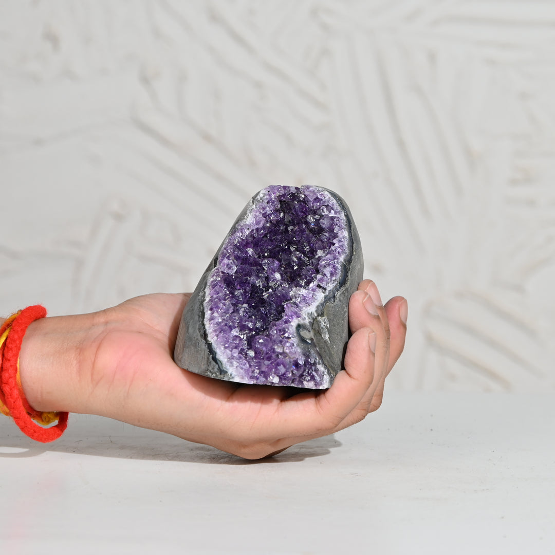 Natural Amethyst Geode 580g - Raw Crystal for Healing