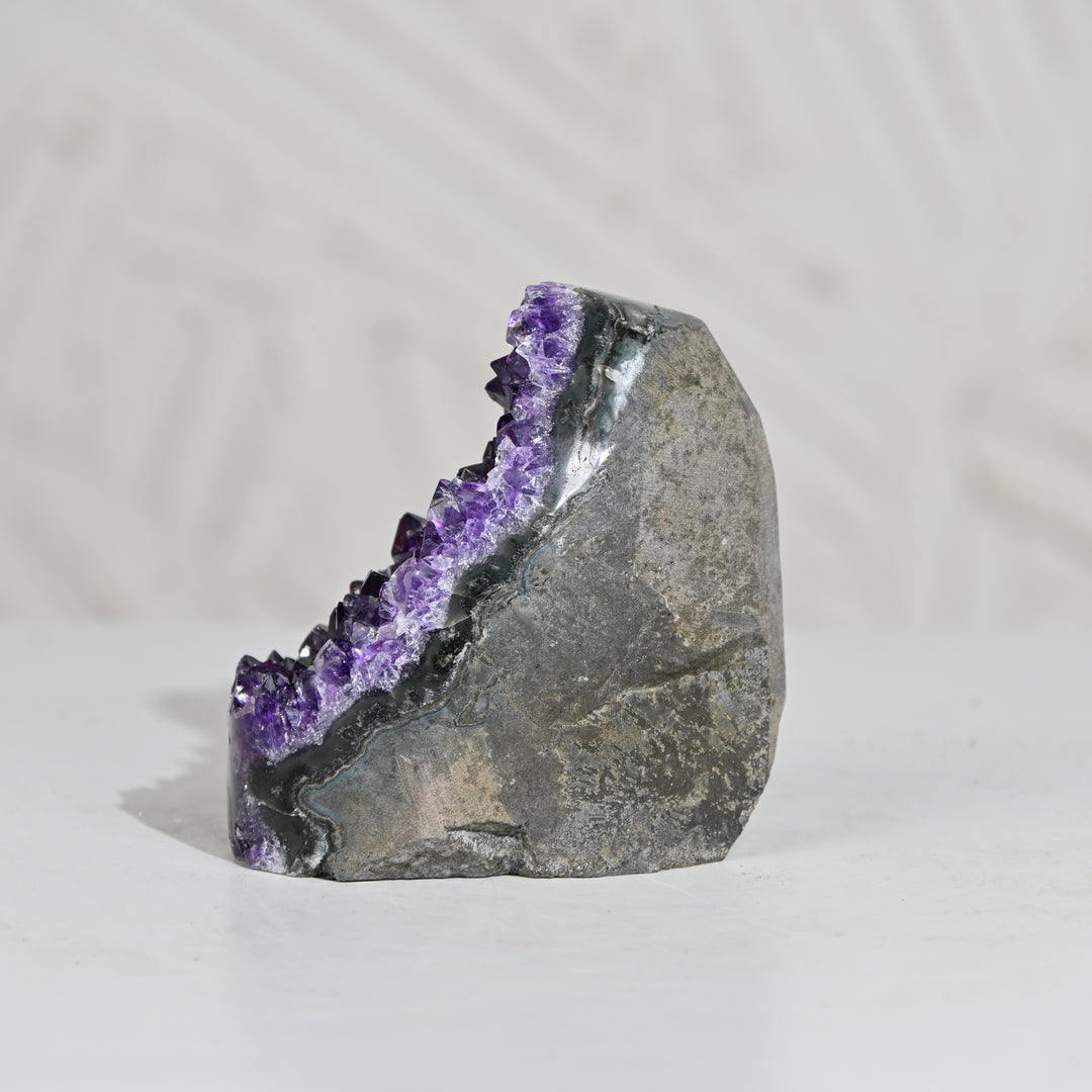 Natural Amethyst Geode 433g - Raw Crystal for Healing