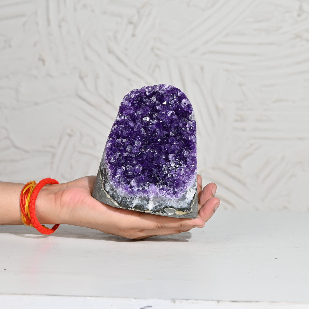 Natural Amethyst Geode 1236g - Raw Crystal for Healing