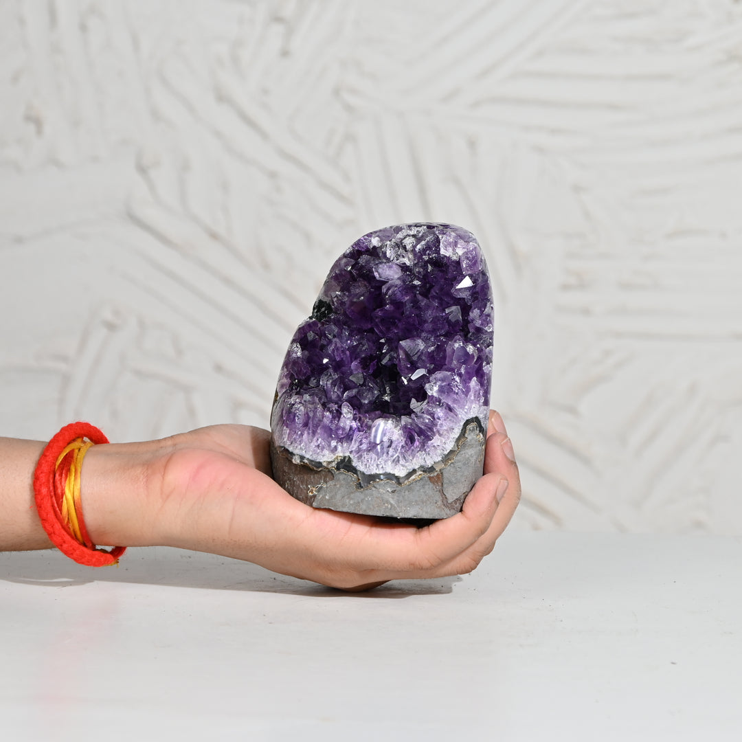 Natural Amethyst Geode 955g - Raw Crystal for Healing