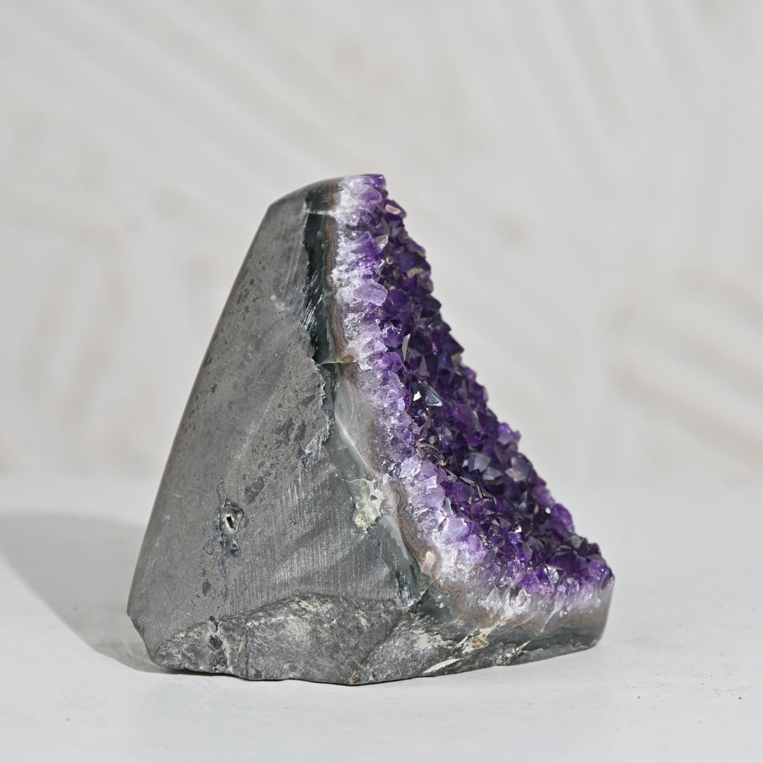 Natural Amethyst Geode 678g - Raw Crystal for Healing