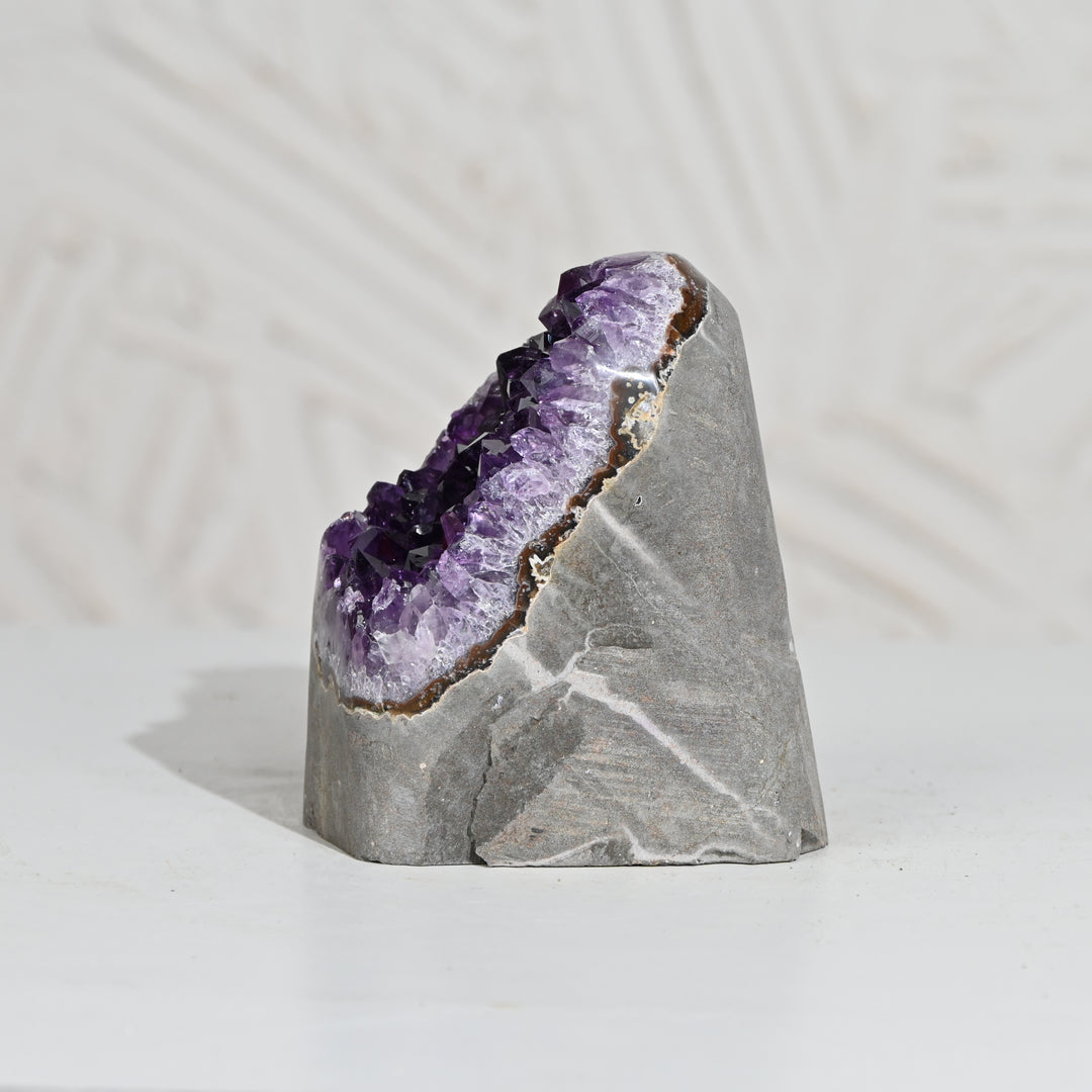 Natural Amethyst Geode 869g - Raw Crystal for Healing