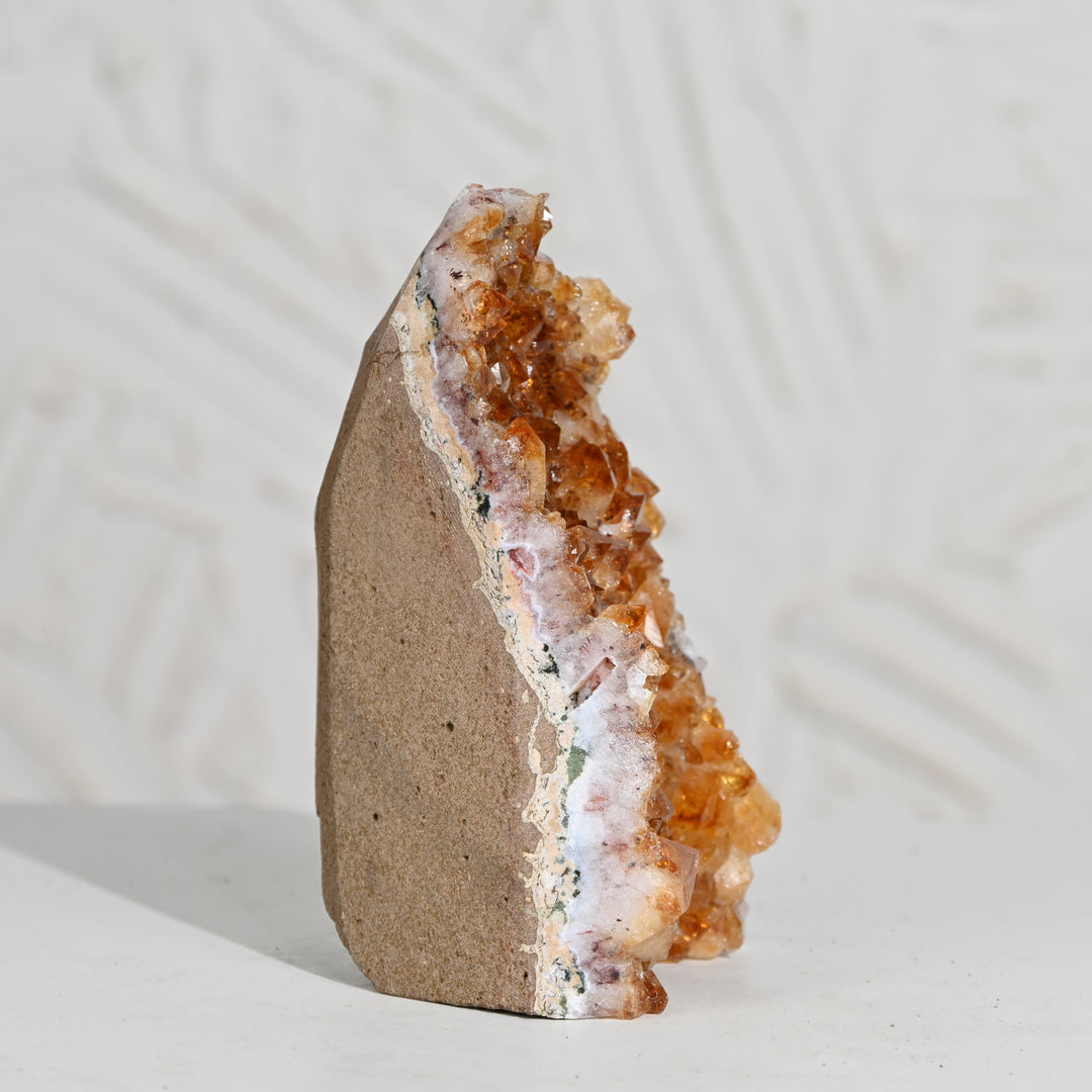 Citrine Crystal Geode 900g – Natural Wealth Stone for Positive Energy