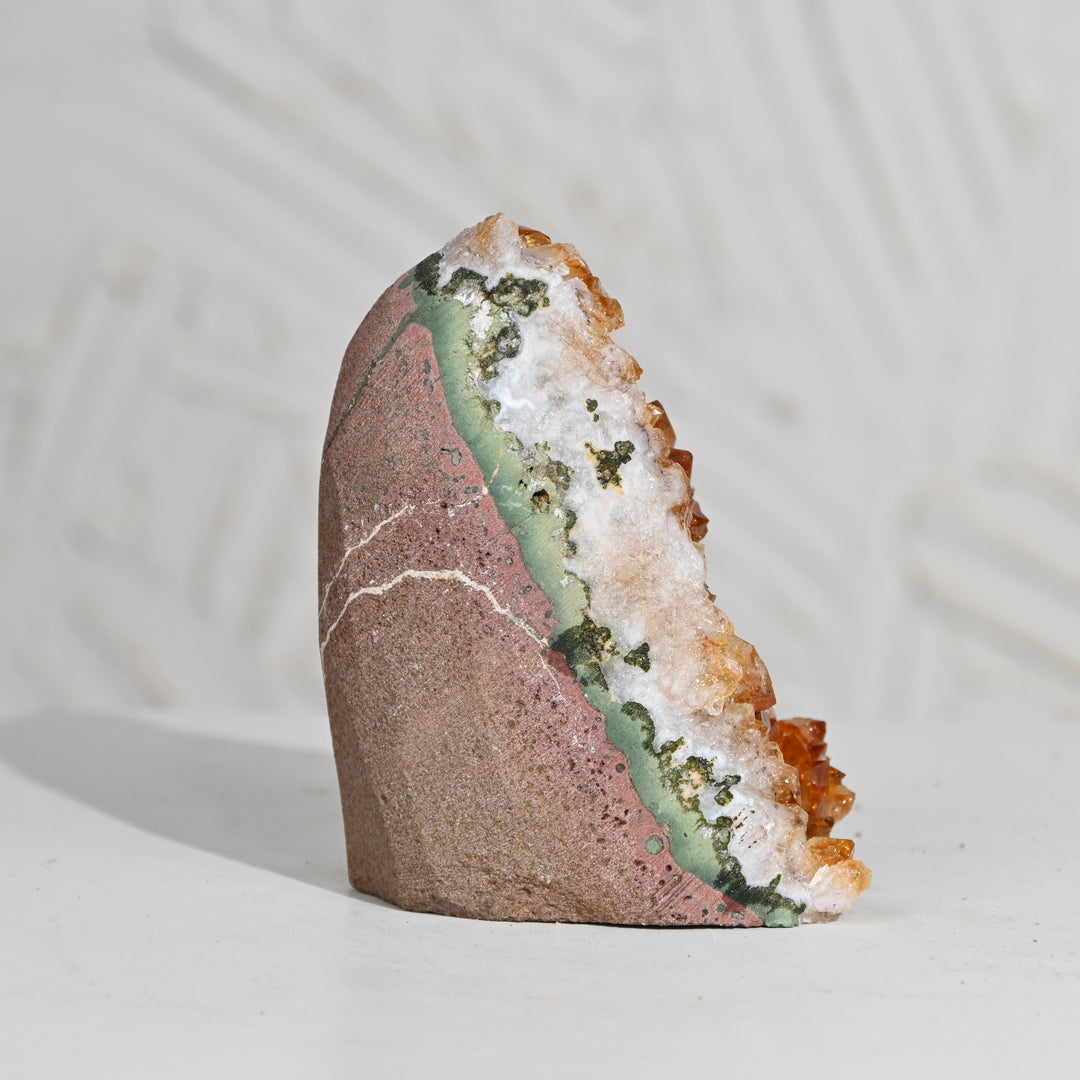 Raw Citrine Geode 731g – Healing Crystal Stone for Prosperity & Balance