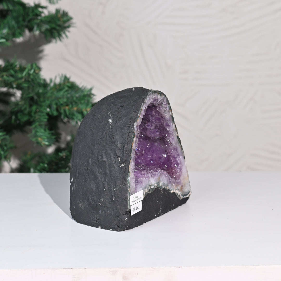 Natural Amethyst Geode 3.20kg - Raw Crystal for Healing