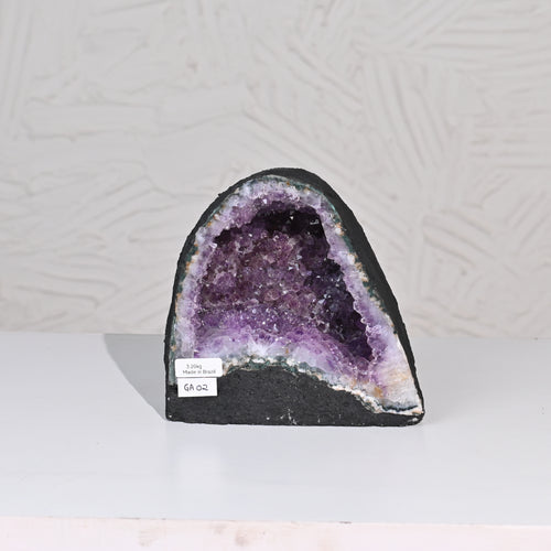 Amethyst Geode – Vibrating Crystals, Jaipur