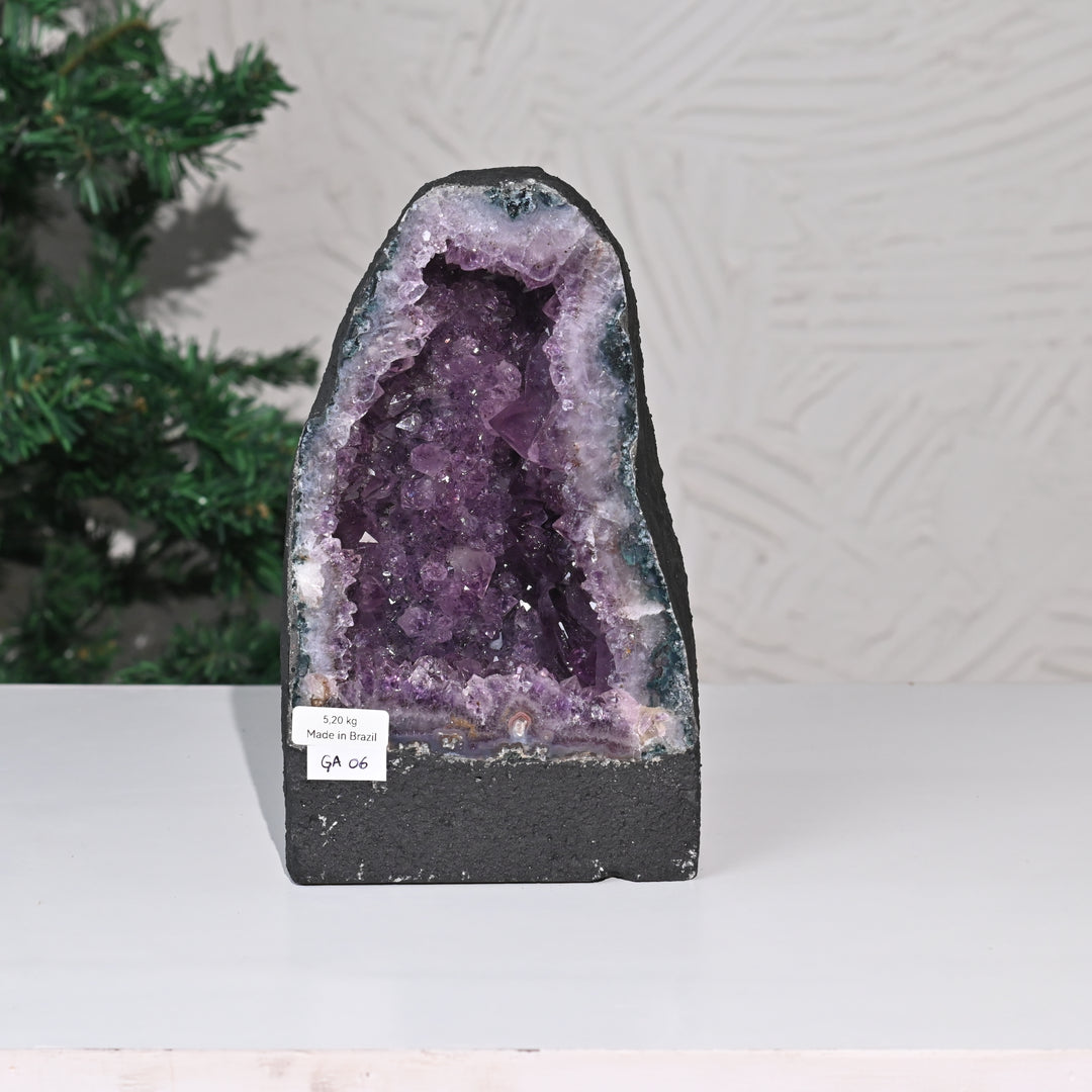 Natural Amethyst Geode 5.20kg - Raw Crystal for Healing