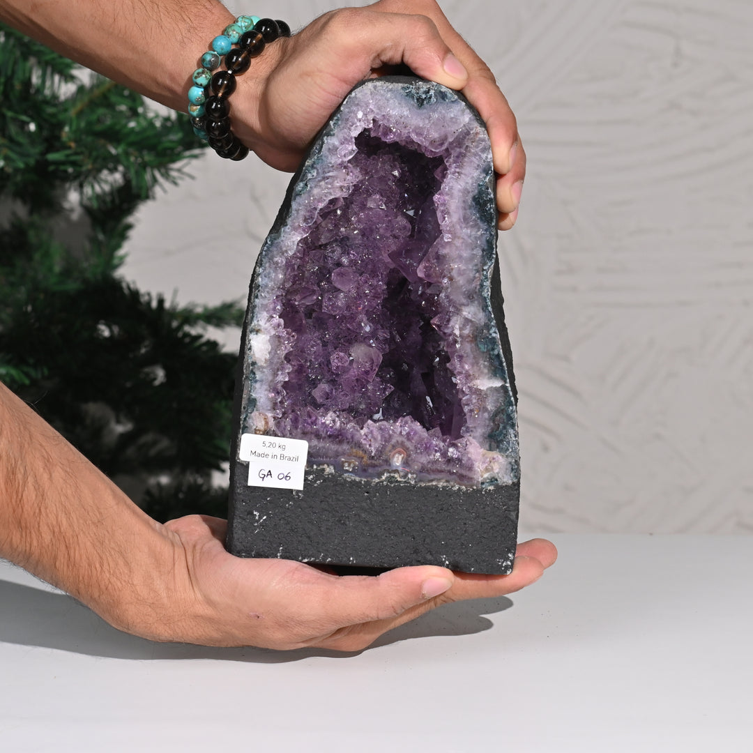 Natural Amethyst Geode 5.20kg - Raw Crystal for Healing