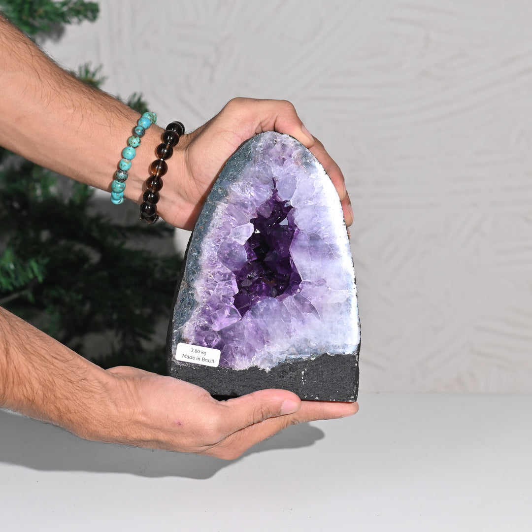 Natural Amethyst Geode 3.80kg - Raw Crystal for Healing
