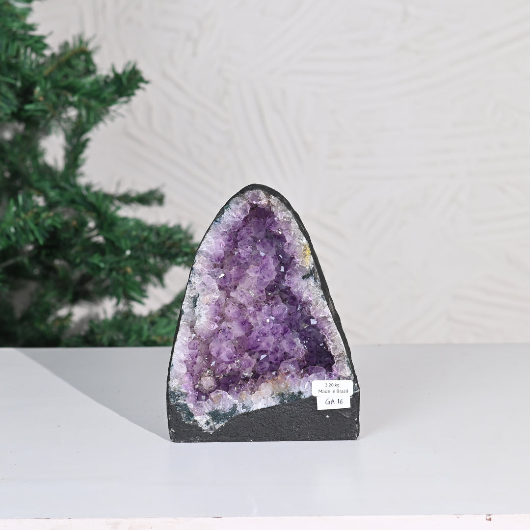 Natural Amethyst Geode 3.20kg - Raw Crystal for Healing