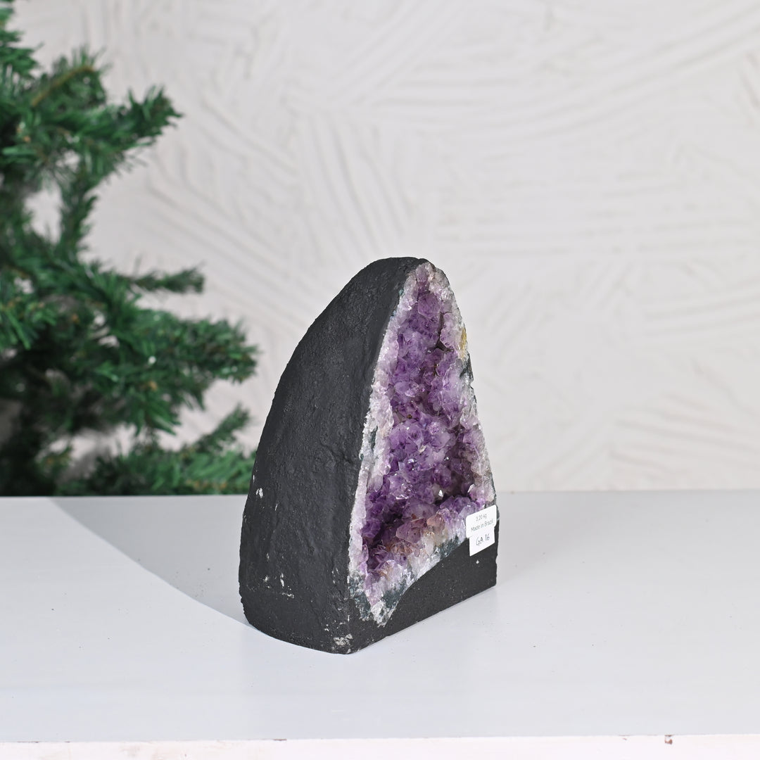 Natural Amethyst Geode 3.20kg - Raw Crystal for Healing