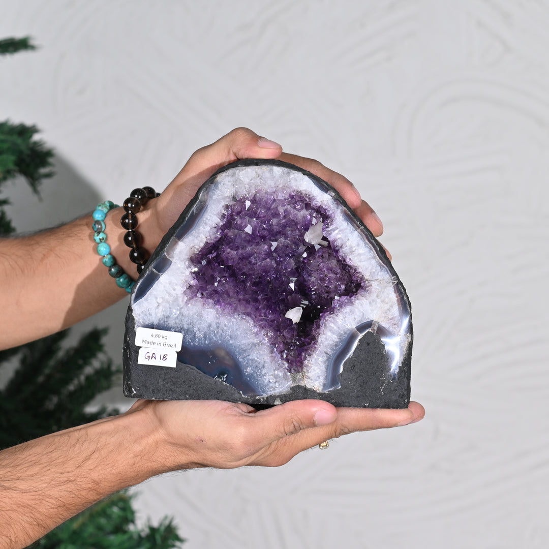 Natural Amethyst Geode 4.80kg - Raw Crystal for Healing