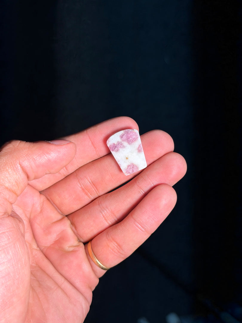 3.30g Pink Tourmaline Quartz Gemstone – Natural Energy Healing Stone