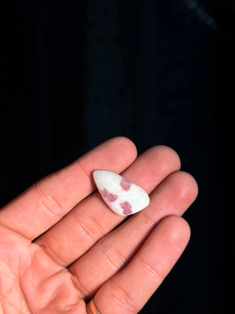 Natural Pink Tourmaline Quartz 4.21g – Premium Healing Crystal Gemstone