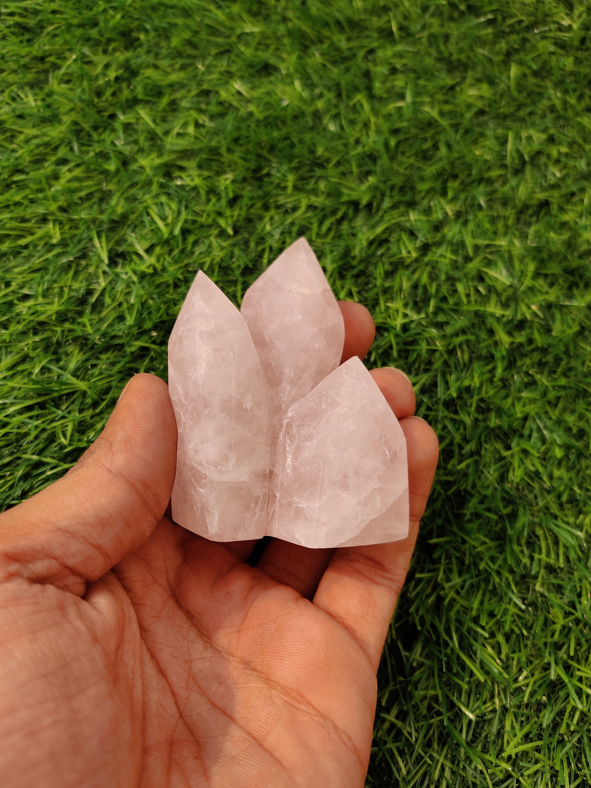 Rose Quartz Tower – Vibrating Crystals, Jaipur