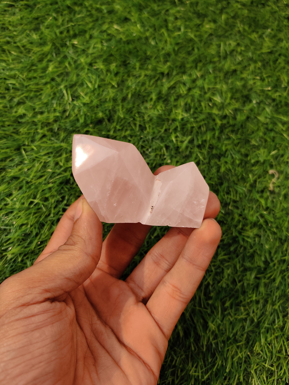 Rose Quartz Tower – Vibrating Crystals, Jaipur