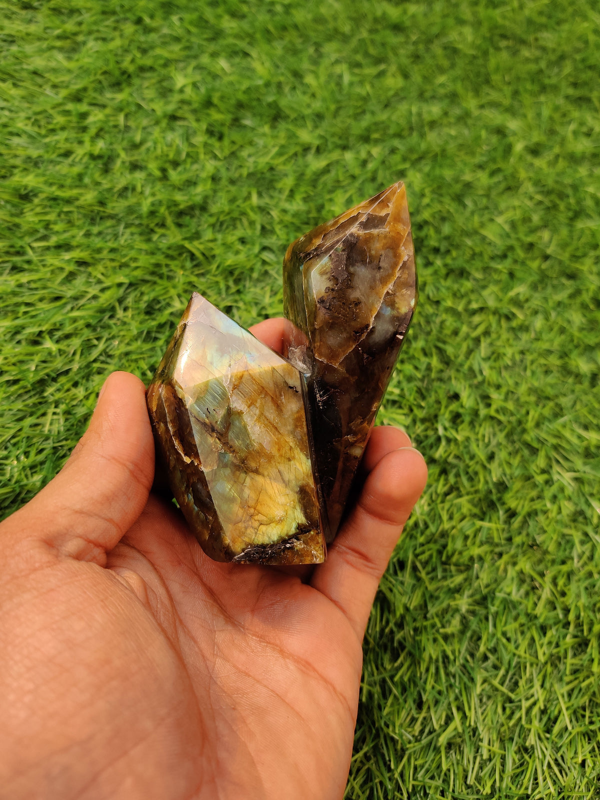 Labradorite Tower – Vibrating Crystals, Jaipur