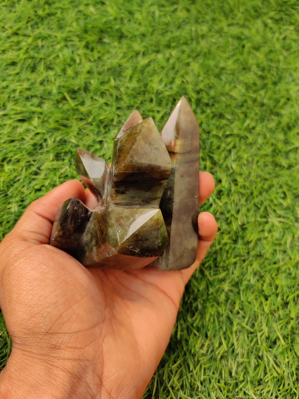 Labradorite Tower – Vibrating Crystals, Jaipur