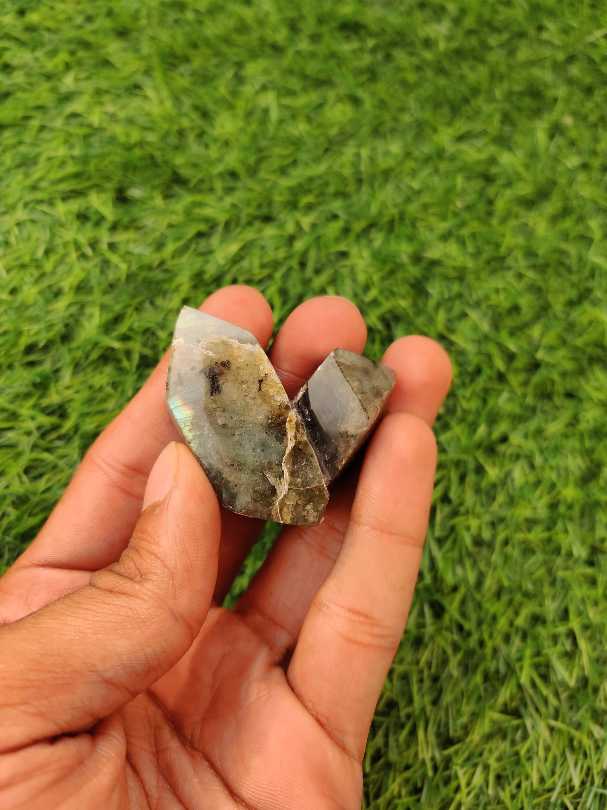 Labradorite Tower – Vibrating Crystals, Jaipur