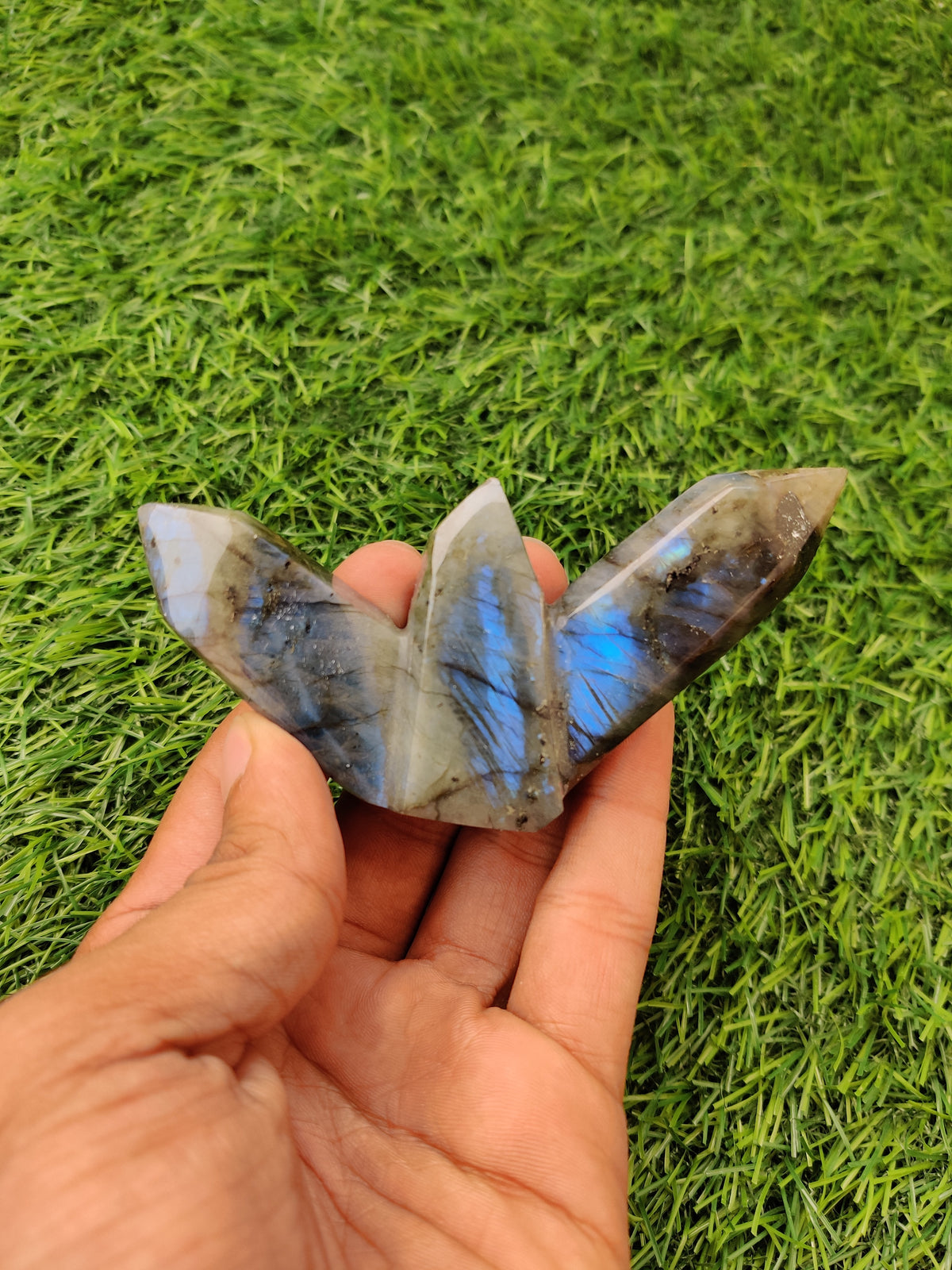 Labradorite Tower – Vibrating Crystals, Jaipur