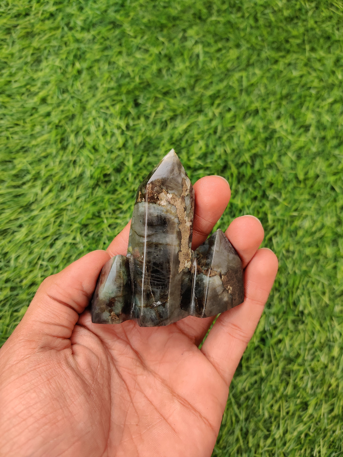 Labradorite Tower – Vibrating Crystals, Jaipur