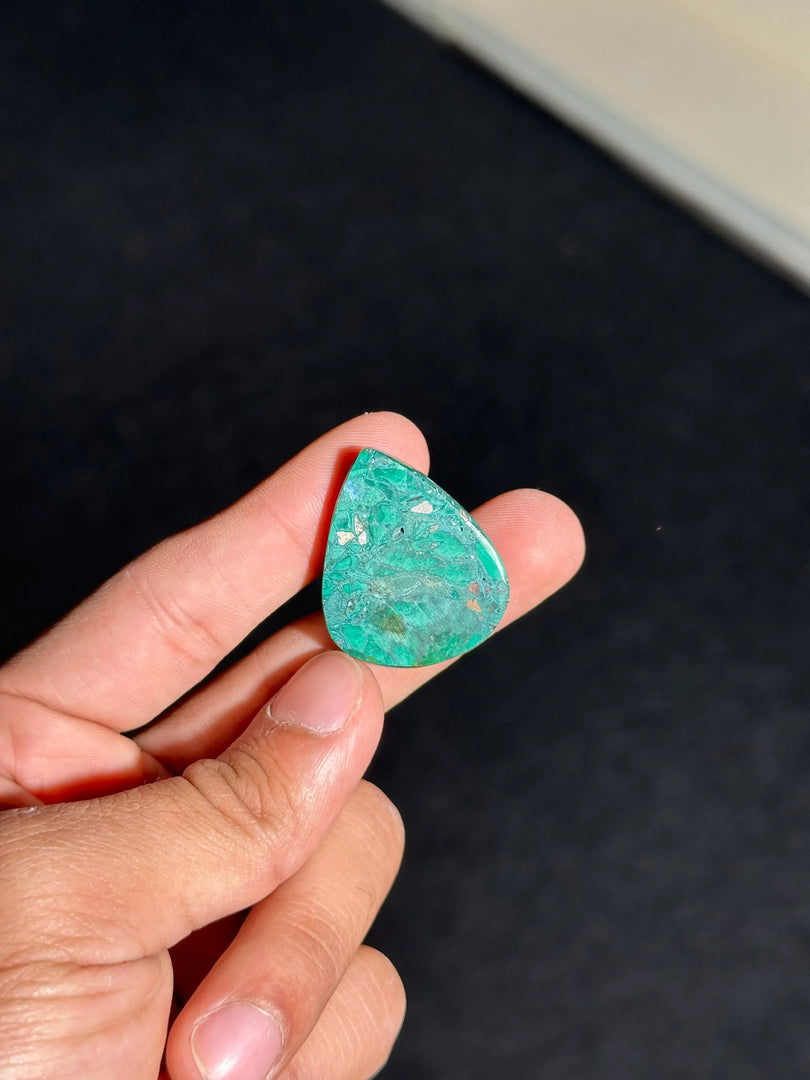 Malachite Stone 15.37g – Natural Protection & Energy Crystal